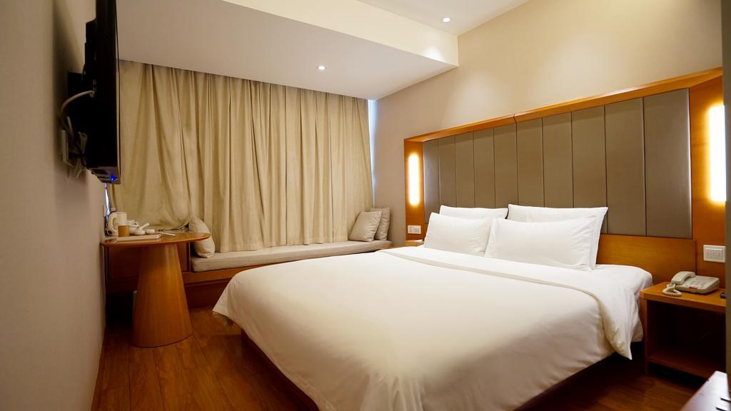 Ji Hotel Shanghai Railway Station West Tianmu Road Exterior foto